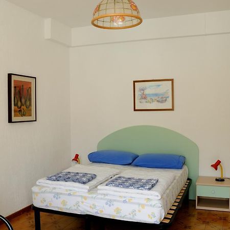 Casa Augusta Appartement Maccagno Buitenkant foto