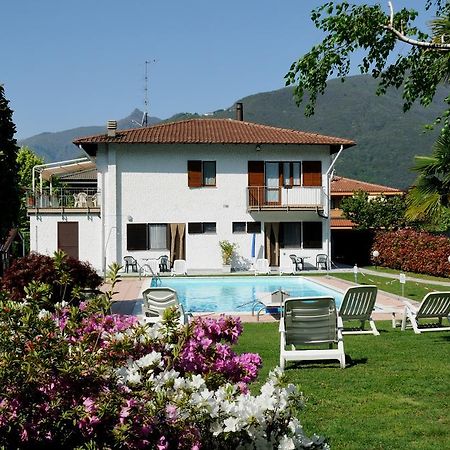 Casa Augusta Appartement Maccagno Buitenkant foto