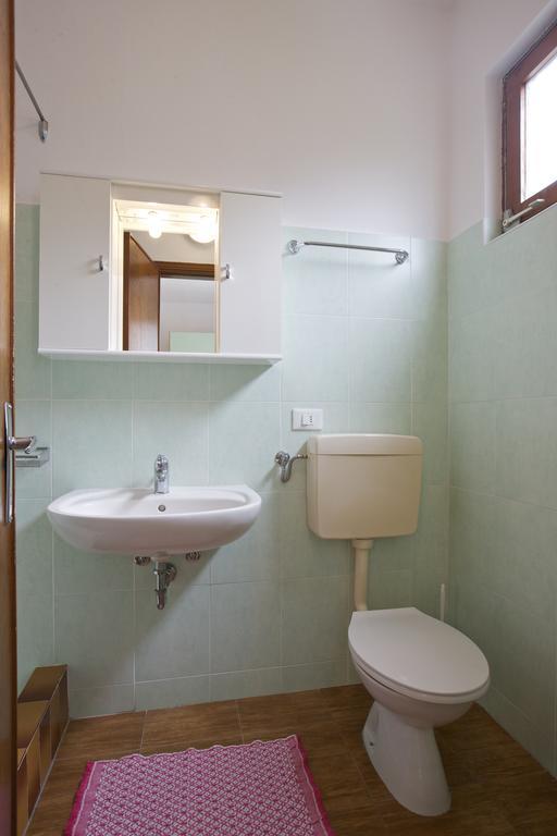 Casa Augusta Appartement Maccagno Buitenkant foto